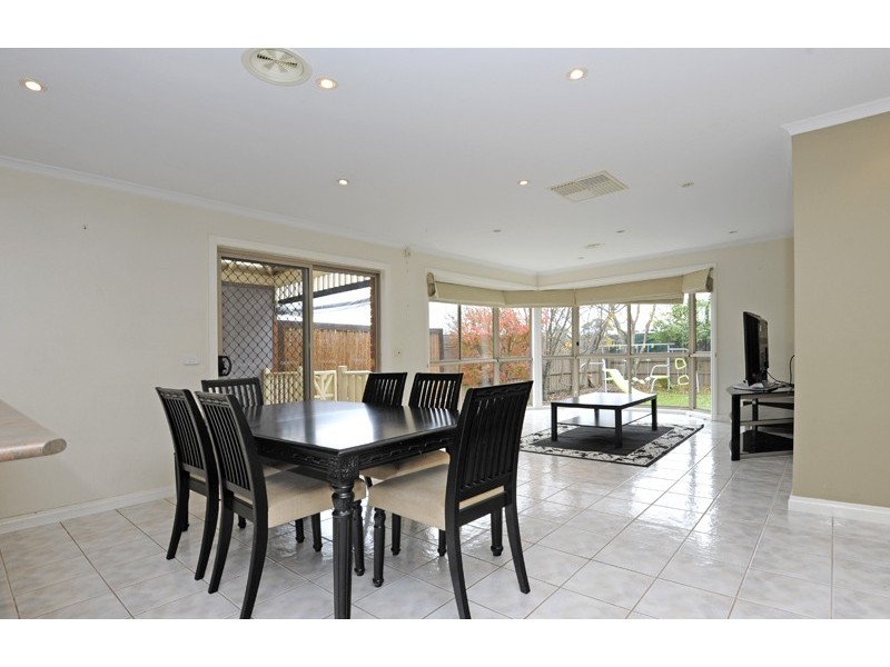 40 Stillman Drive, Mill Park VIC 3082