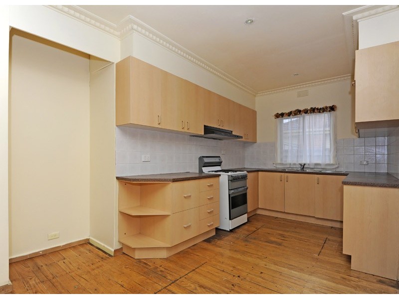 1/10 Dunne Street, Kingsbury VIC 3083