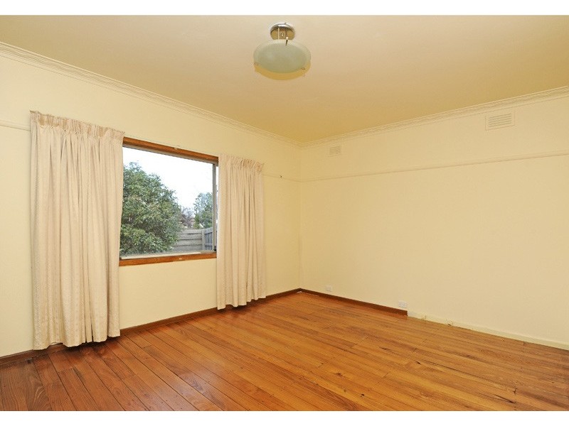 1/10 Dunne Street, Kingsbury VIC 3083