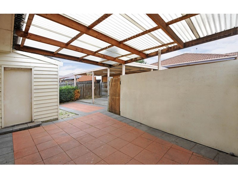 1/10 Dunne Street, Kingsbury VIC 3083