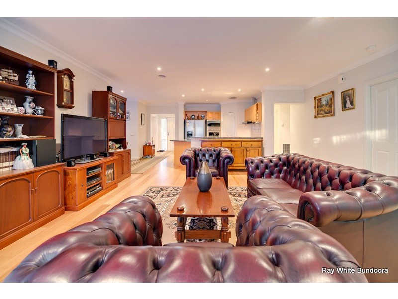 102 Bramble Crescent, Bundoora VIC 3083