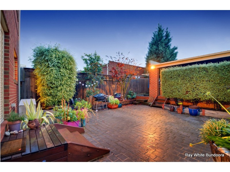 18 Westwood Drive, Mill Park VIC 3082