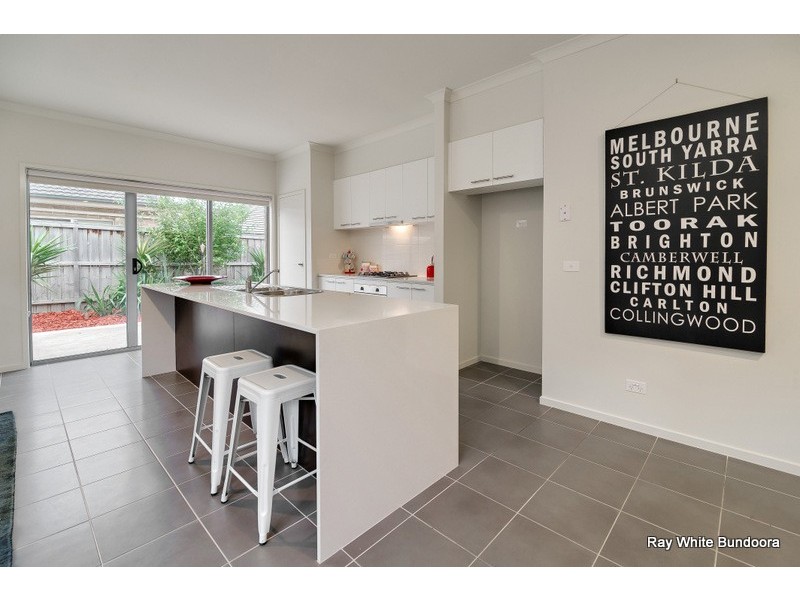 18 Bower Way, Doreen VIC 3754