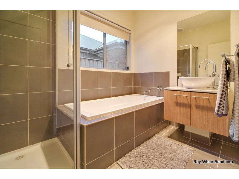 18 Bower Way, Doreen VIC 3754