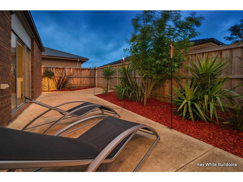 18 Bower Way, Doreen VIC 3754