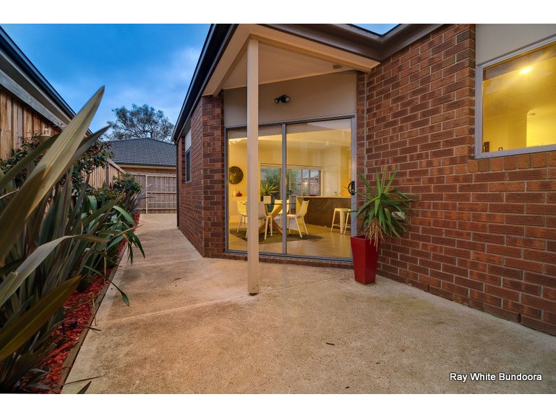 18 Bower Way, Doreen VIC 3754