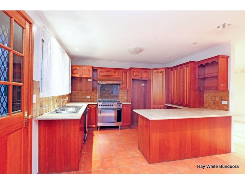 34 Greenwood Drive, Bundoora VIC 3083