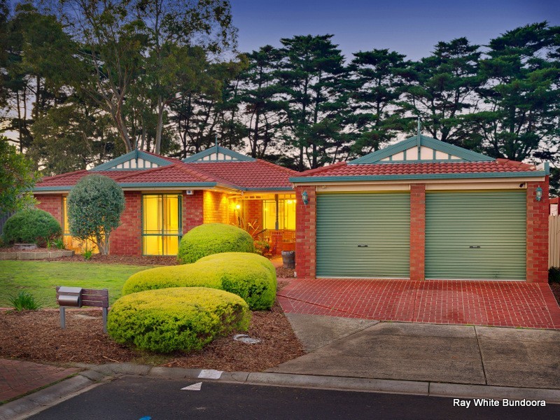 15 Castlereagh Place, Watsonia VIC 3087