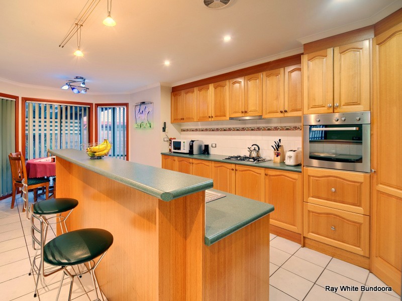 15 Castlereagh Place, Watsonia VIC 3087