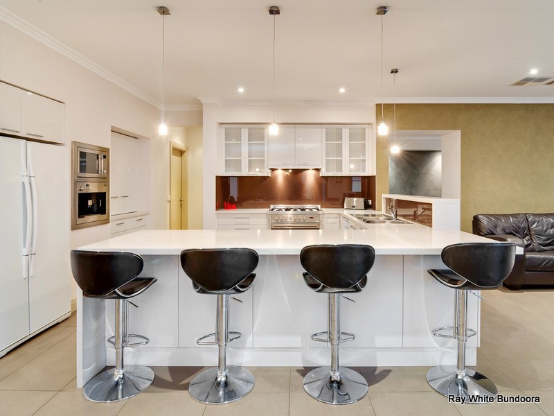 12 Hughes Circuit, Bundoora VIC 3083