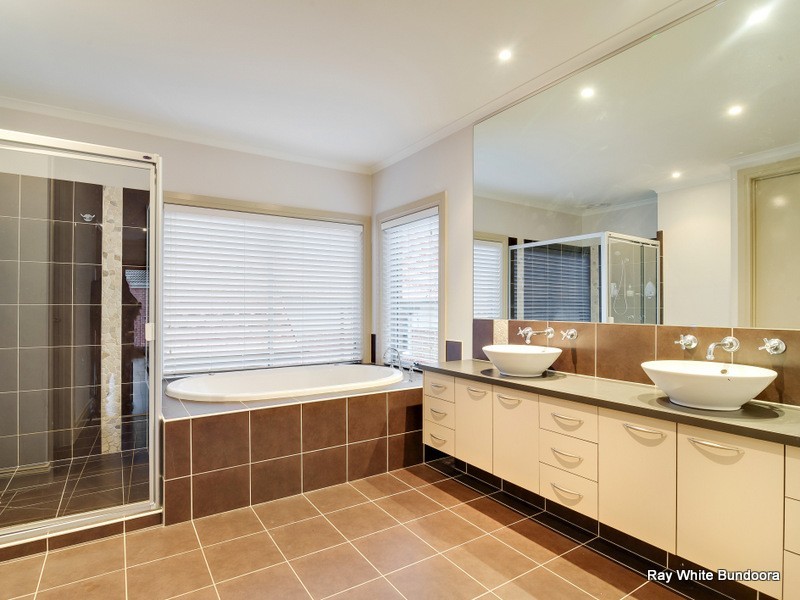 12 Hughes Circuit, Bundoora VIC 3083