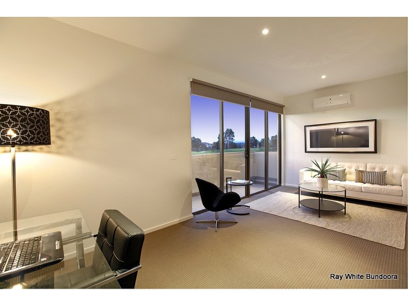 12 Diamond Boulevard, Greensborough VIC 3088