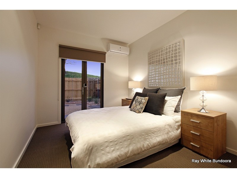 12 Diamond Boulevard, Greensborough VIC 3088