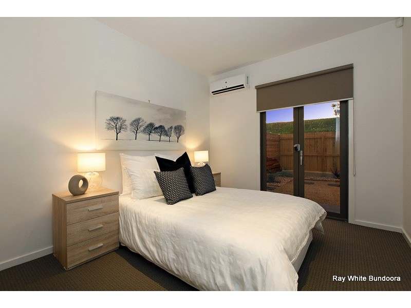 12 Diamond Boulevard, Greensborough VIC 3088