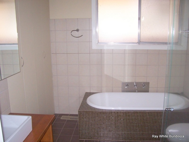 30 Greenwood Drive, Bundoora VIC 3083