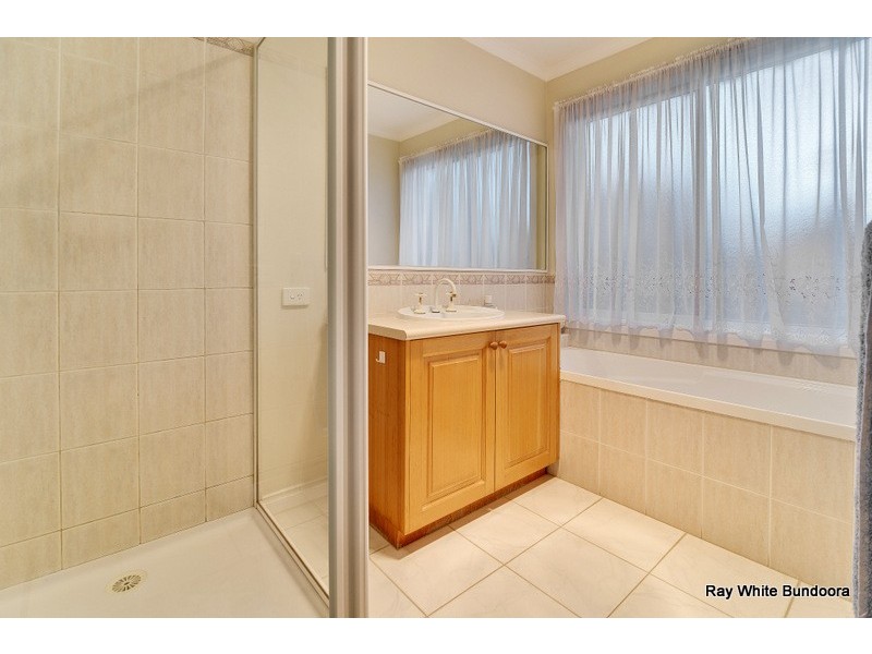 82 Josef Avenue, Bundoora VIC 3083