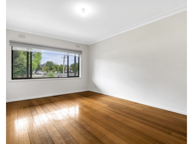 21 Cash Street, Kingsbury VIC 3083
