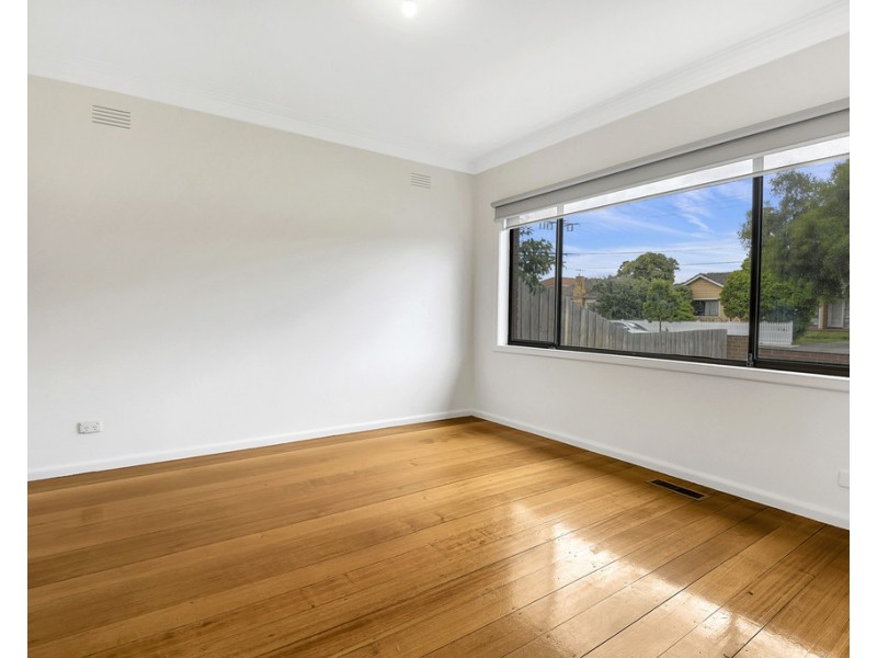 21 Cash Street, Kingsbury VIC 3083