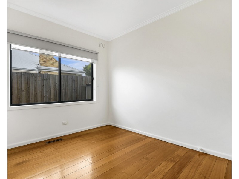21 Cash Street, Kingsbury VIC 3083
