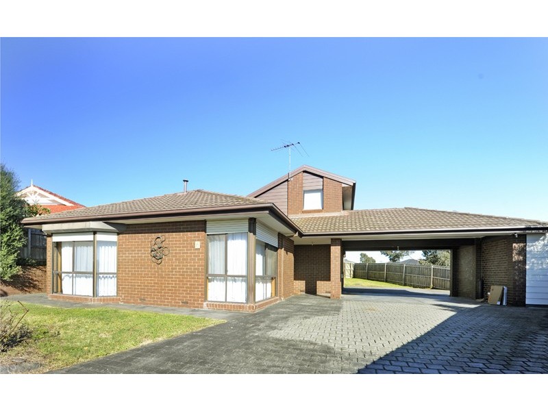 6 Ivy Court, Mill Park VIC 3082