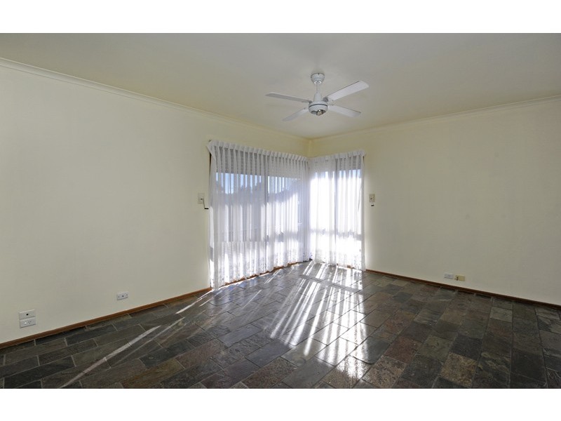 6 Ivy Court, Mill Park VIC 3082