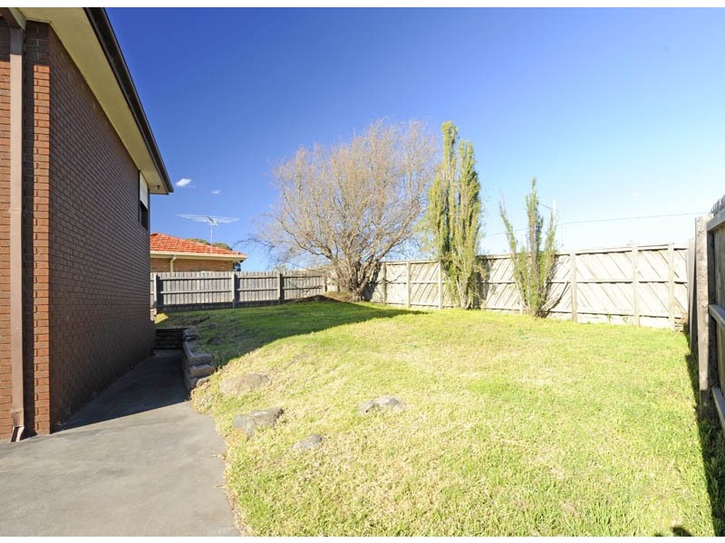6 Ivy Court, Mill Park VIC 3082