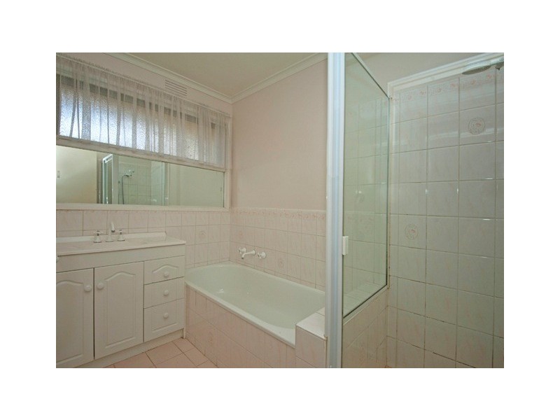 12 Sandhurst Crescent, Bundoora VIC 3083