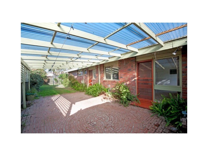 12 Sandhurst Crescent, Bundoora VIC 3083