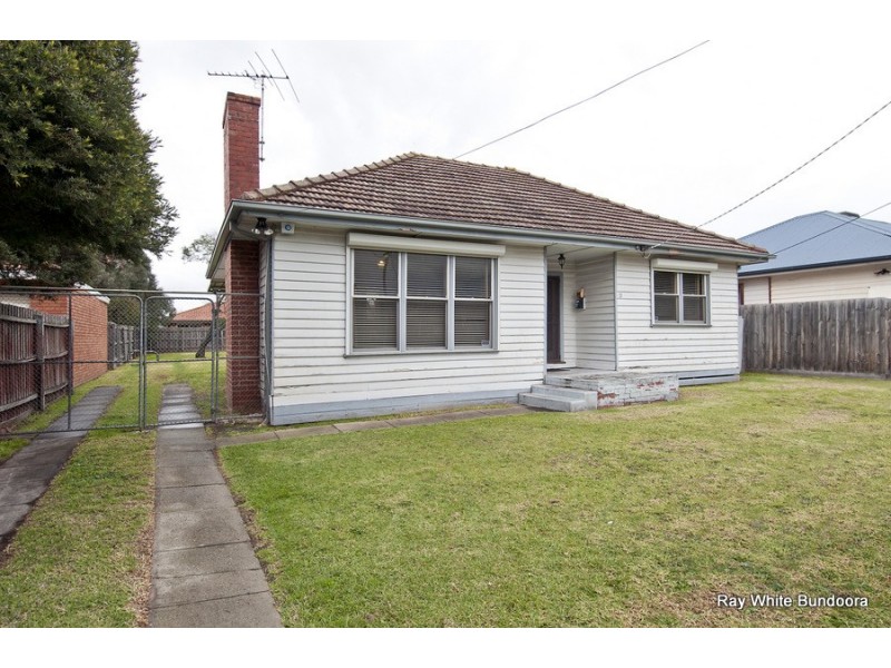 33 Derrick Street, Lalor VIC 3075