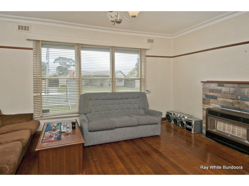 33 Derrick Street, Lalor VIC 3075