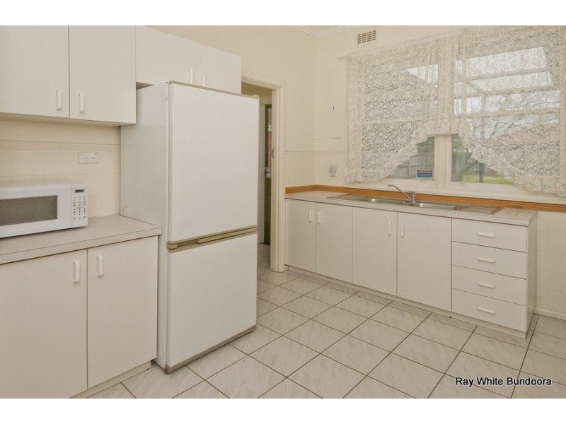 33 Derrick Street, Lalor VIC 3075