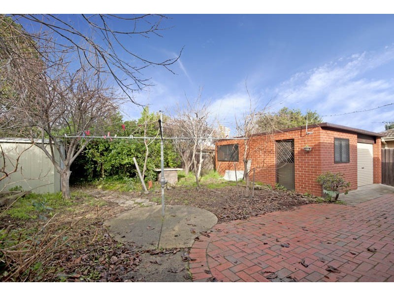 34 Sandhurst Crescent, Bundoora VIC 3083