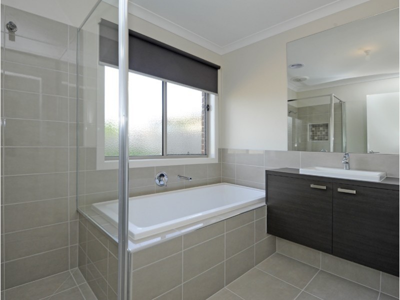 9 Odette Way, South Morang VIC 3752