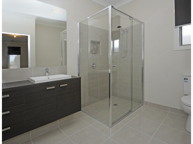 9 Odette Way, South Morang VIC 3752