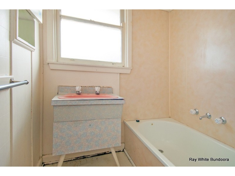 104A Royal Parade, Reservoir VIC 3073