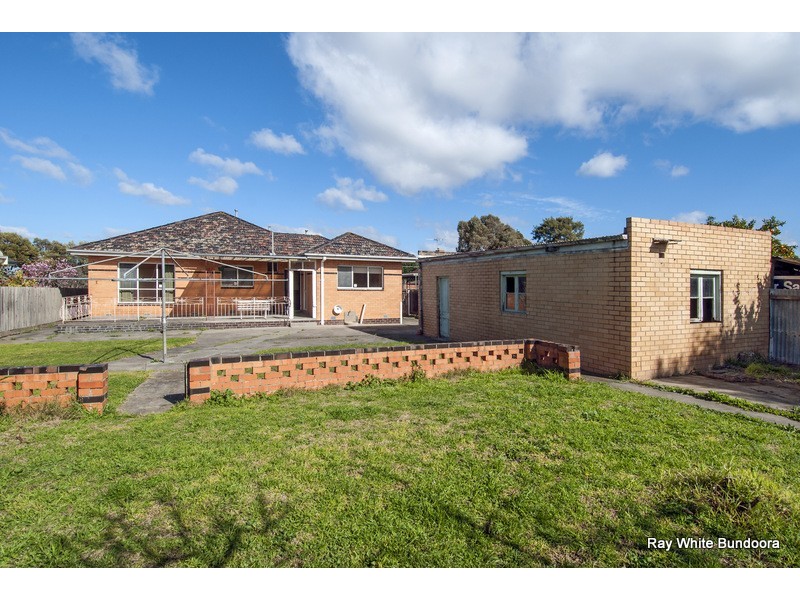 118 Gowrie Street, Glenroy VIC 3046