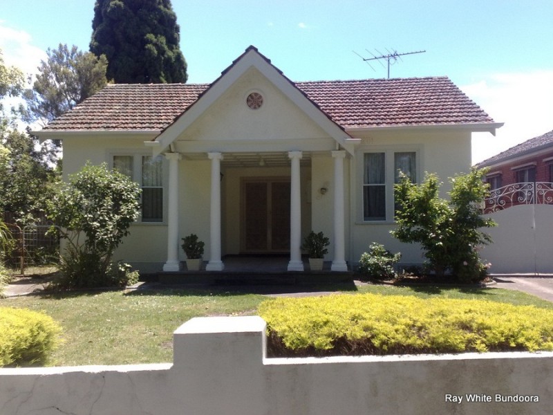 32 St.Hellier Street, Heidelberg Heights VIC 3081