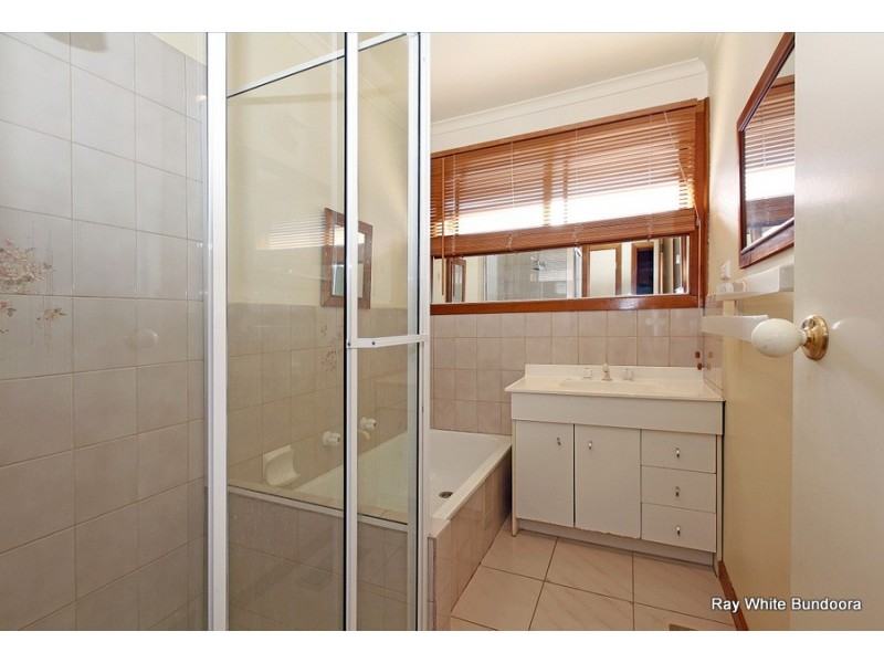 22 McClelland Drive, Mill Park VIC 3082