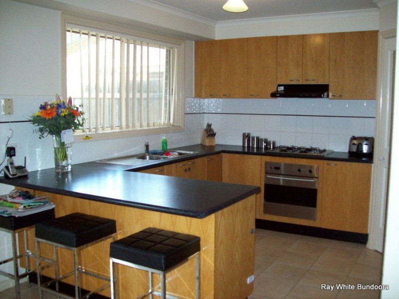 21 Gresswell Park Drive, Watsonia VIC 3087