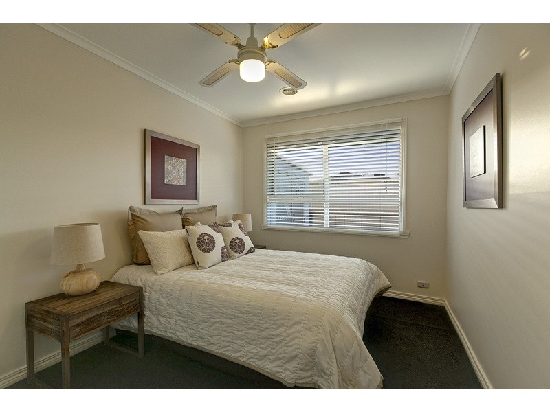 37 Cameron Parade, Bundoora VIC 3083