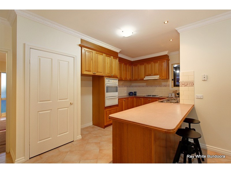 4 Kingfisher Place, South Morang VIC 3752