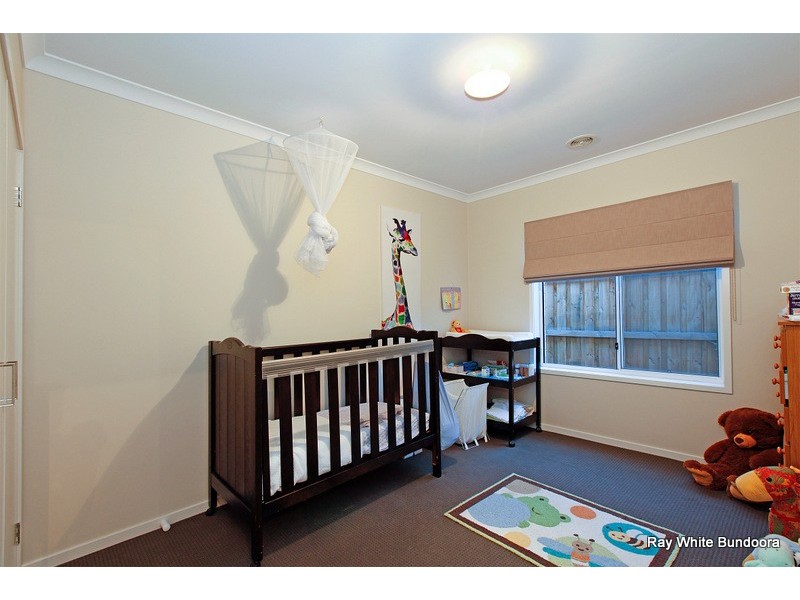 4 Estuary Court, Doreen VIC 3754