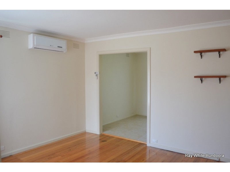 190 Cameron Parade, Watsonia North VIC 3087