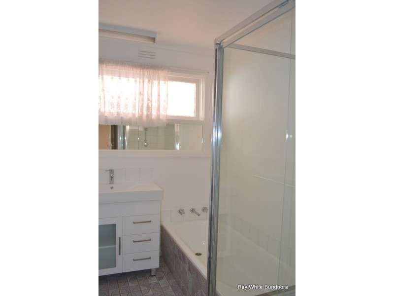 190 Cameron Parade, Watsonia North VIC 3087