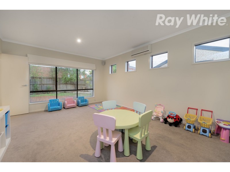 15 Scarlet Drive, Bundoora VIC 3083