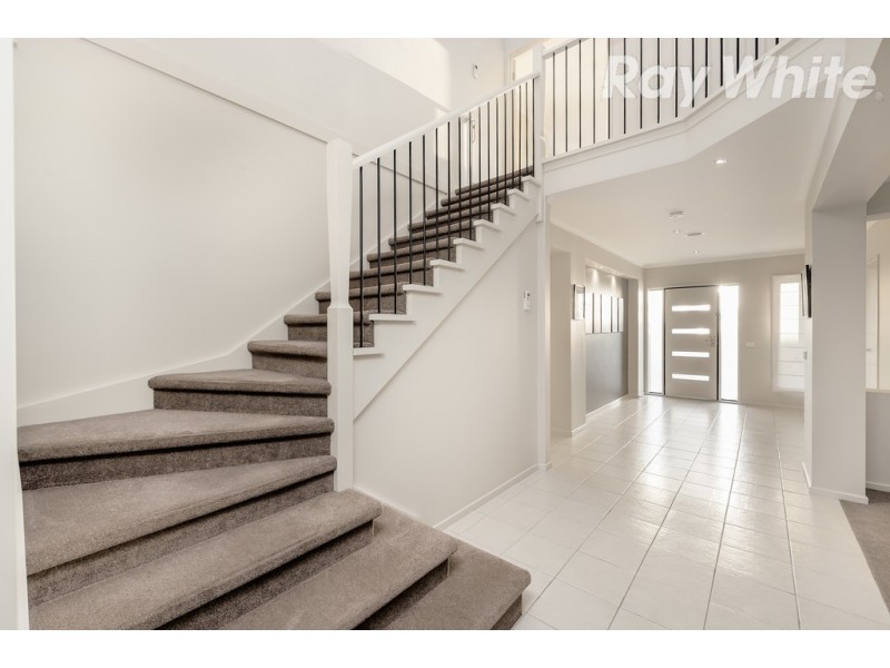 15 Scarlet Drive, Bundoora VIC 3083