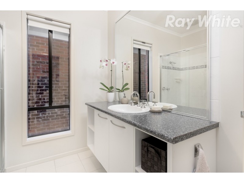 15 Scarlet Drive, Bundoora VIC 3083
