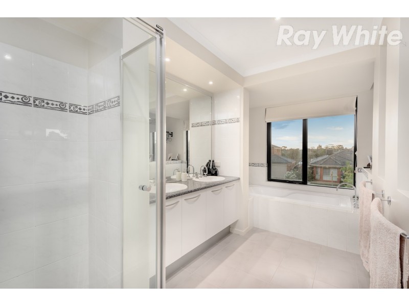 15 Scarlet Drive, Bundoora VIC 3083