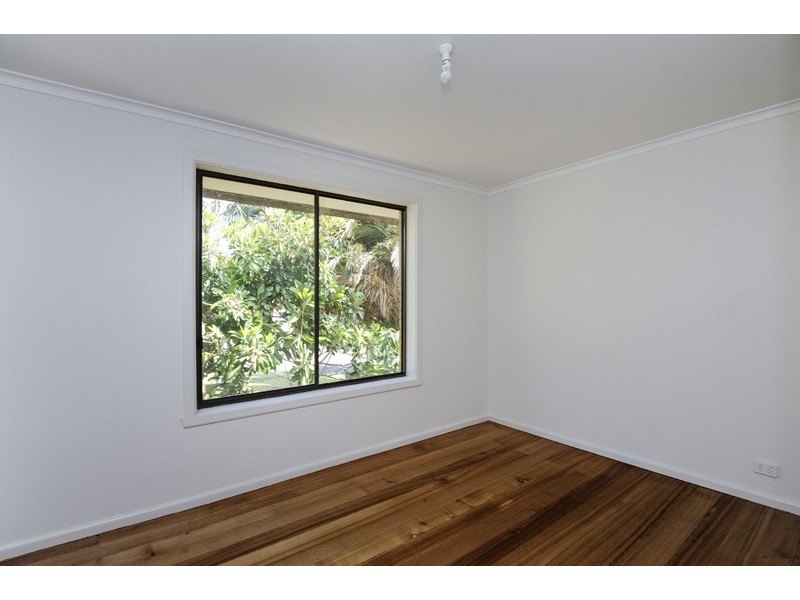 2/18 Powell Street, Reservoir VIC 3073