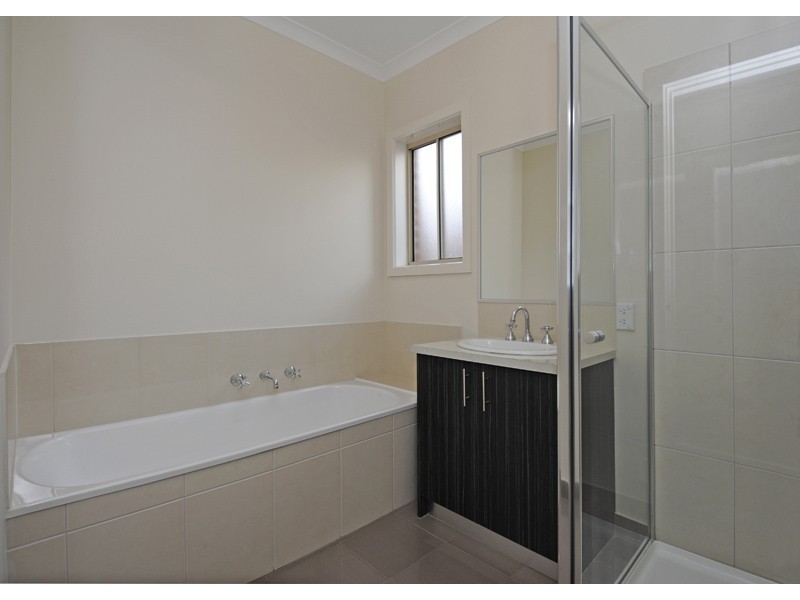 7 Absinthe Place, Epping VIC 3076